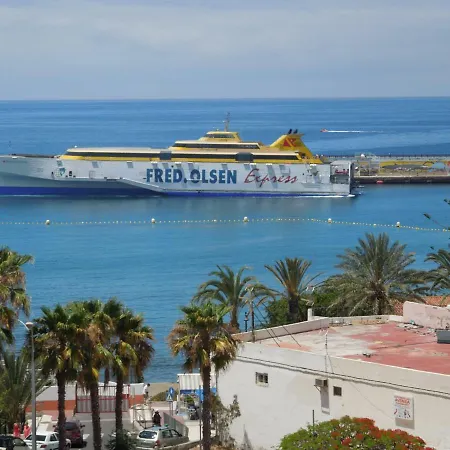 Lejlighed Castle Harbour With Heated Pool, Only 700 Meters To The Beach, Wifi, Balcony Arona (Tenerife)